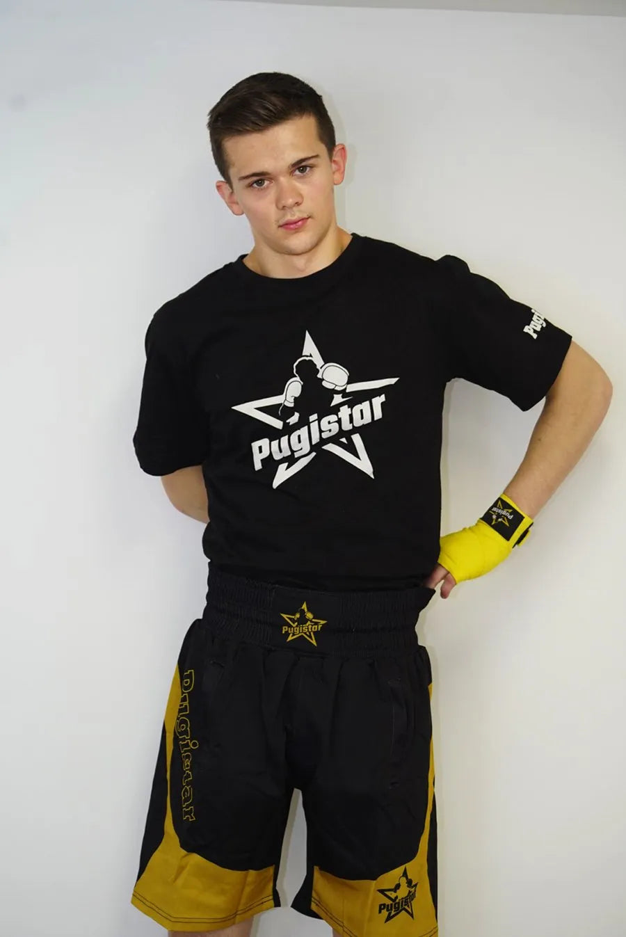 Short noir et Or Pugistar + T-shirt unisexe noir logo blanc Pugistar