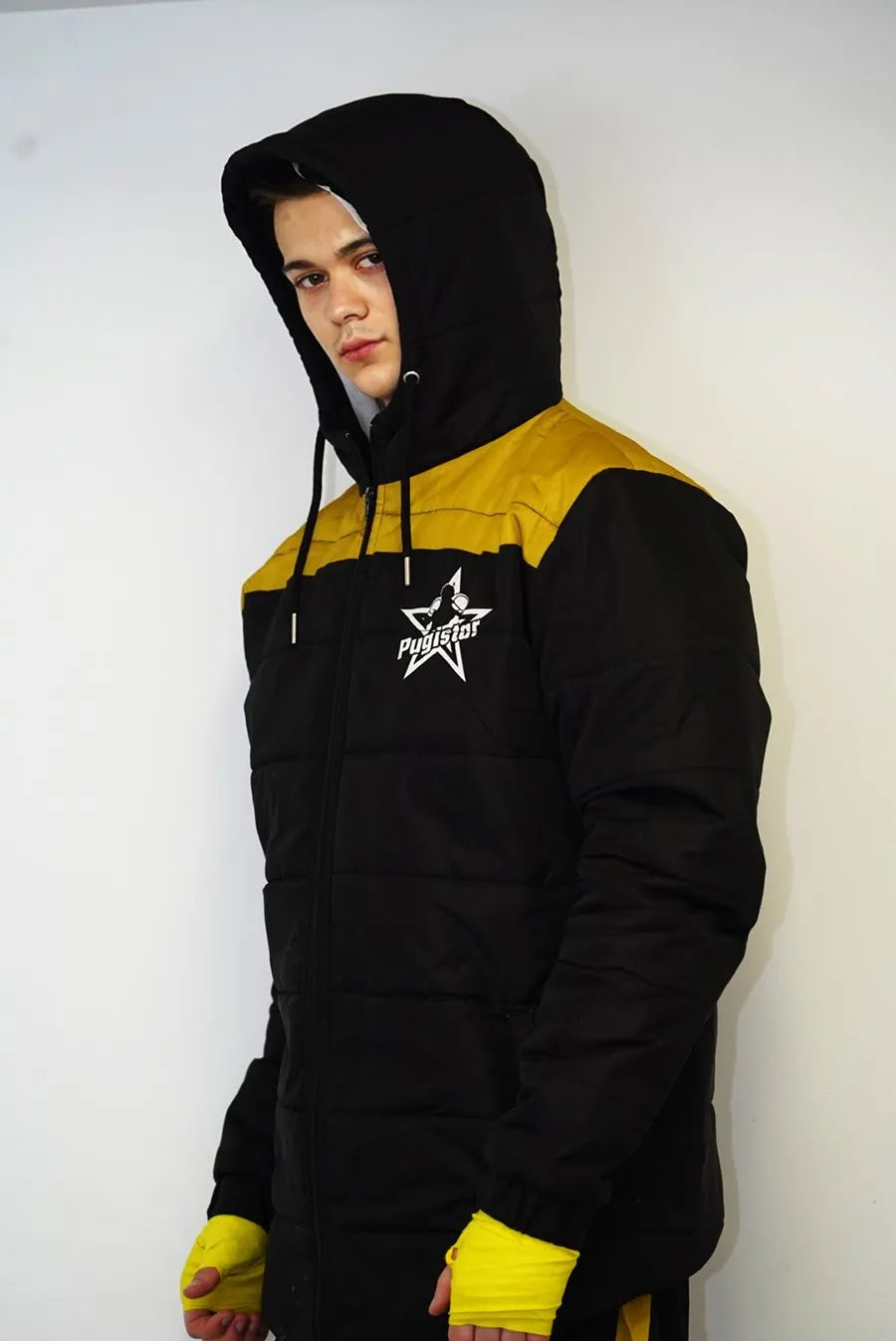 Doudoune capuche noire et jaune Pugistar